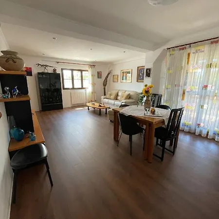 Da Maria بيشيلي